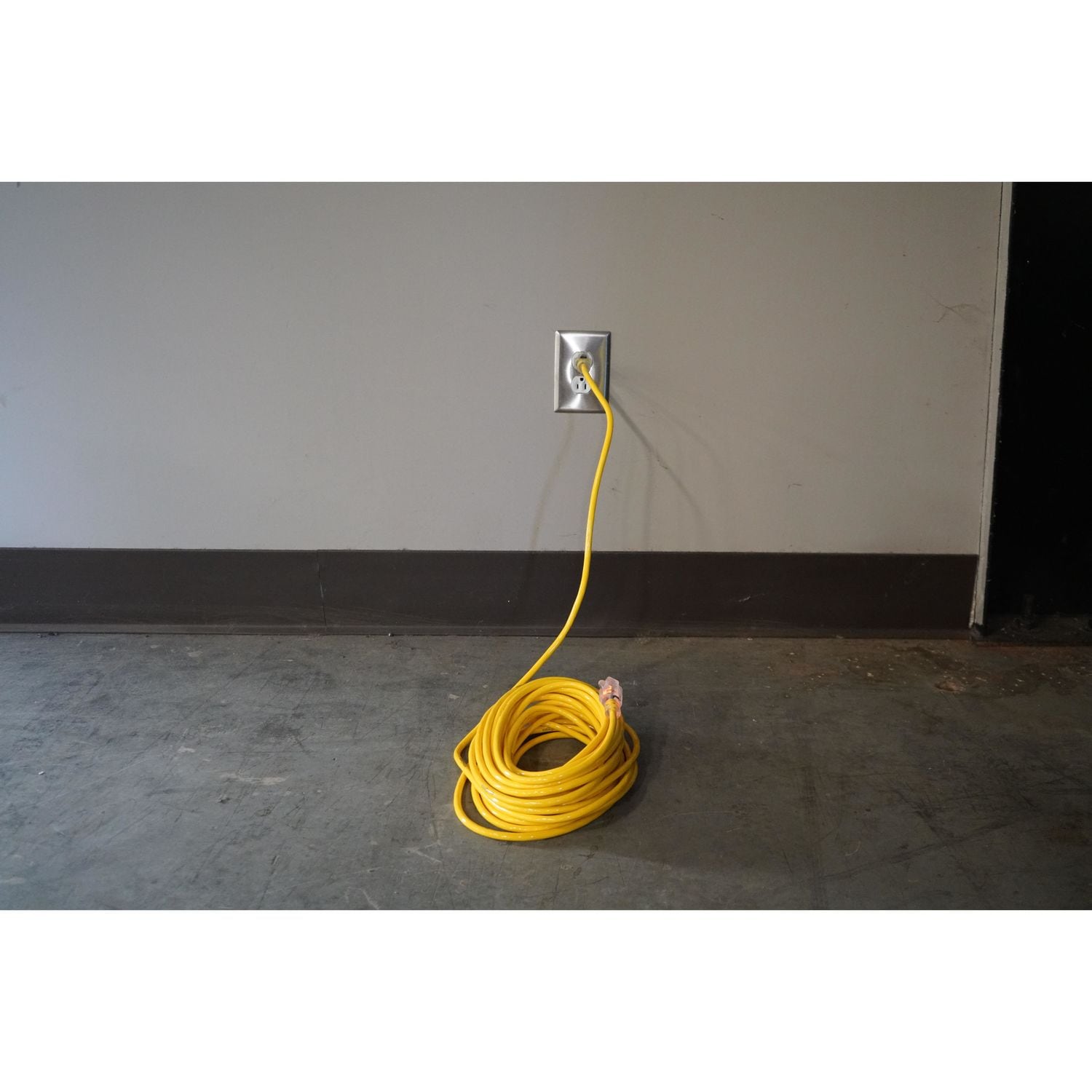 Yellow Jacket 12/3 25Ft Premium Lighted End Extension Cord