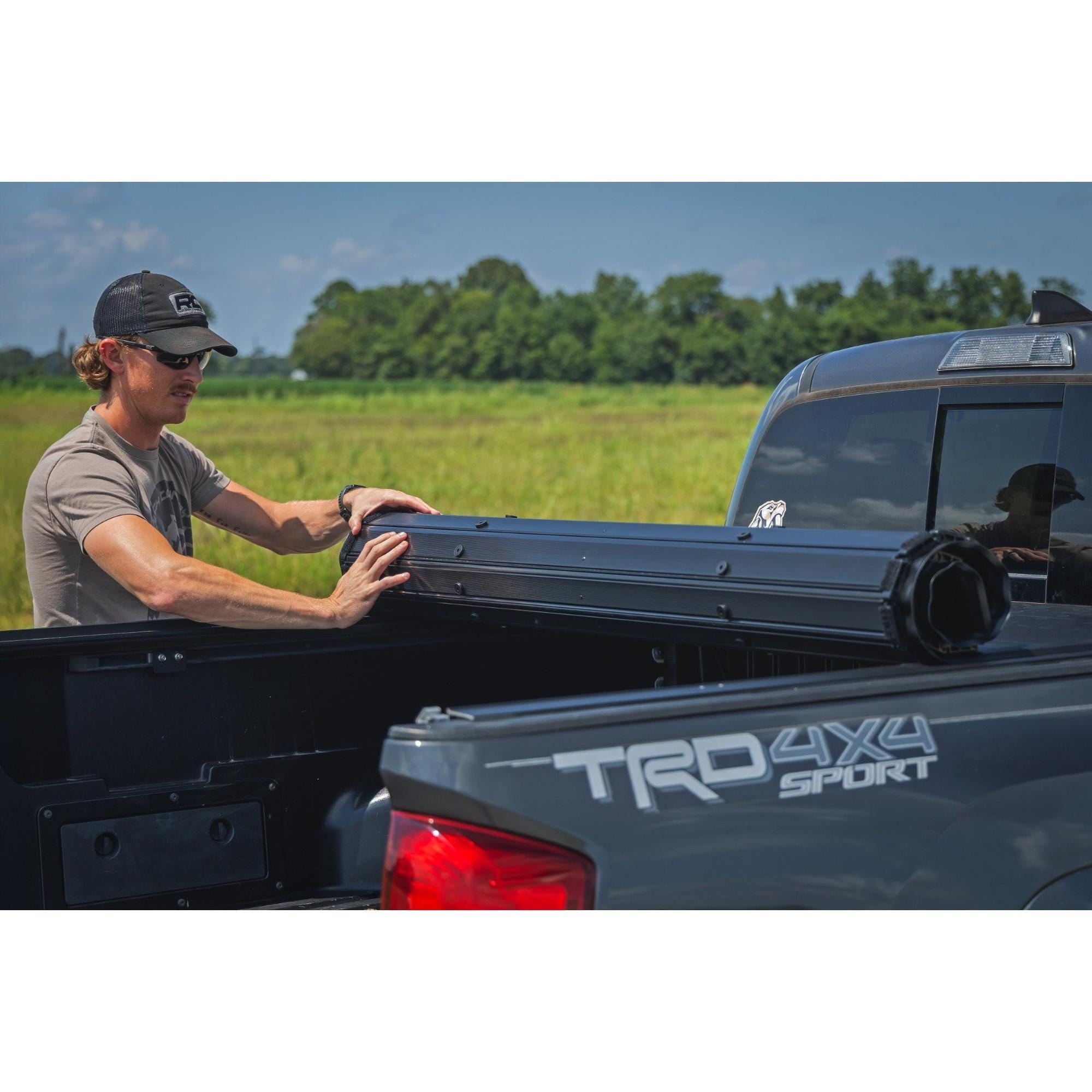 Rough Country Hard Roll-Up Tonneau Cover 50420500 | AutoZone
