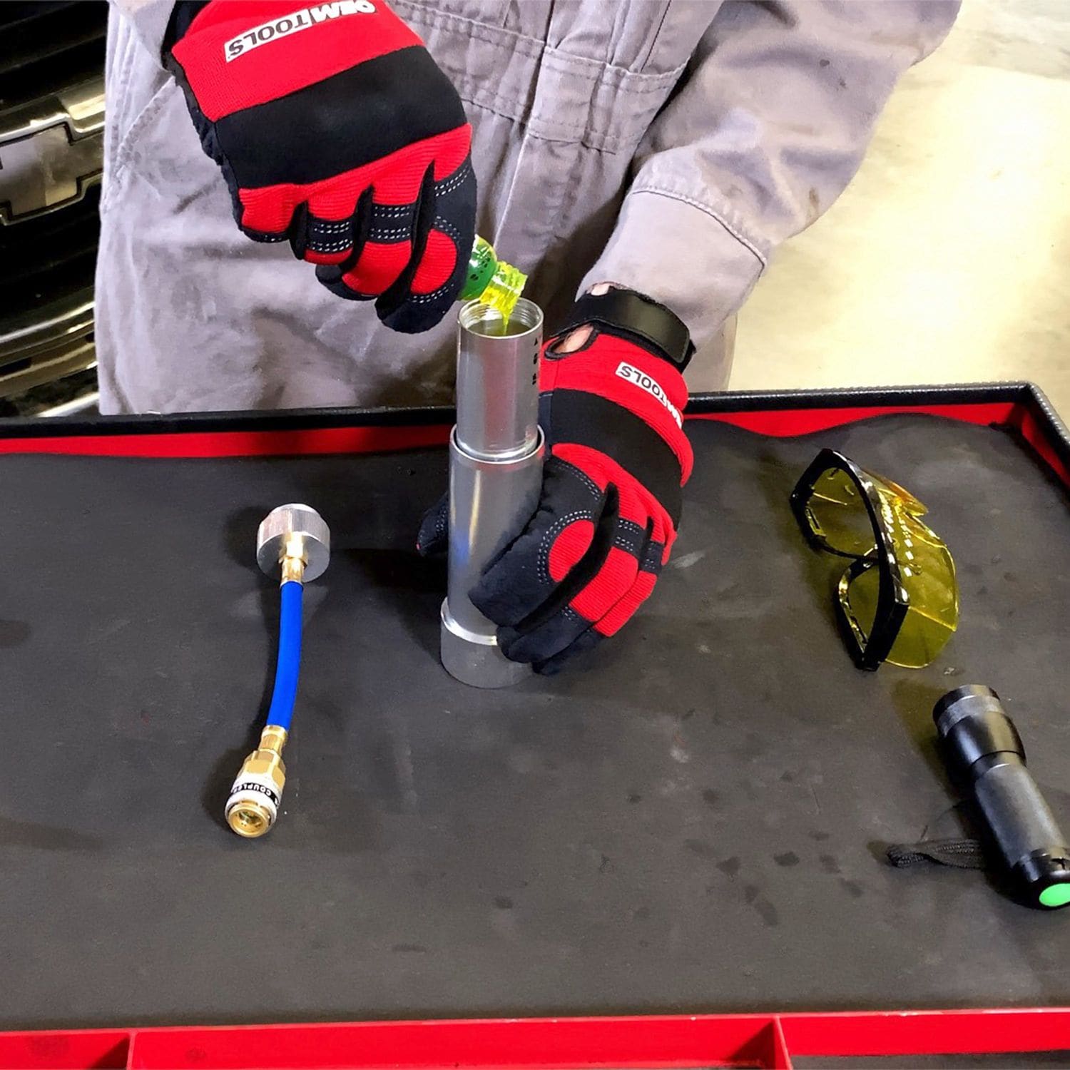 OEM TOOLS A/C Leak Detector UV Dye Injector/Light Kit (Dye Sold