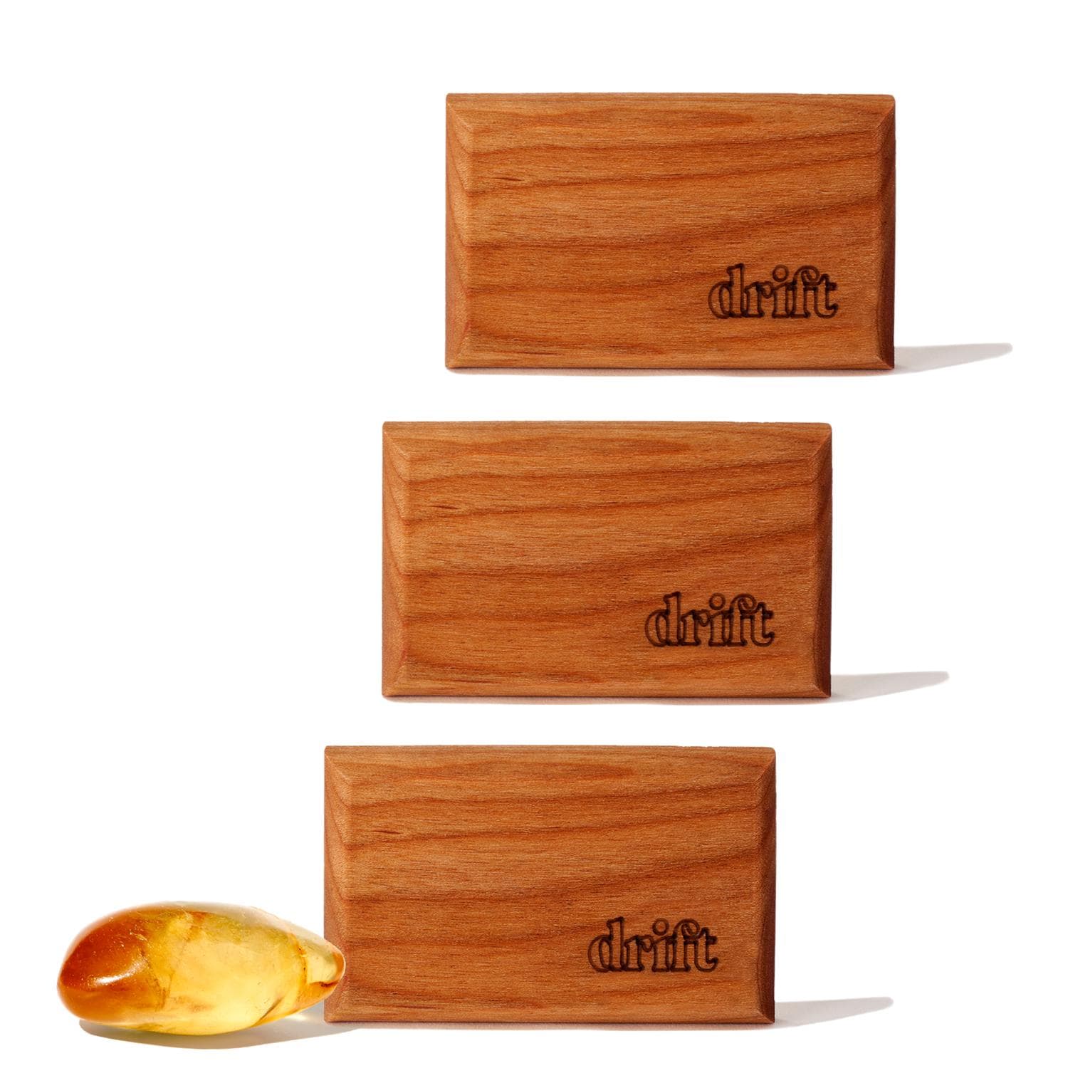 アキヒロジンウッドワークス WOODEN AIR FRESHENER Drift Air Fresheners Amber Refil 3PK WD-AMBx3-AMZ | AutoZone