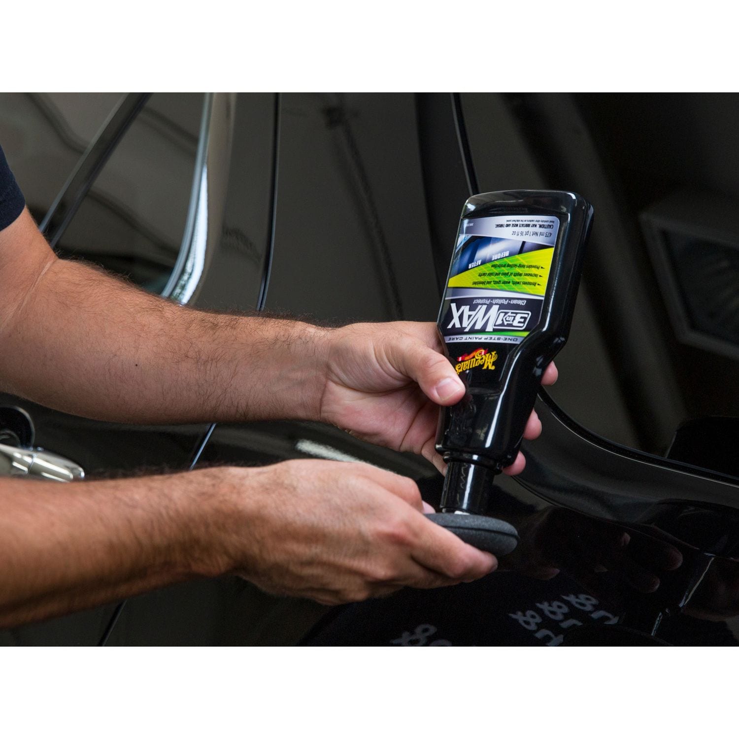 Meguiar's 3-in-1 Liquid Wax 16oz with Foam Pad | AutoZone