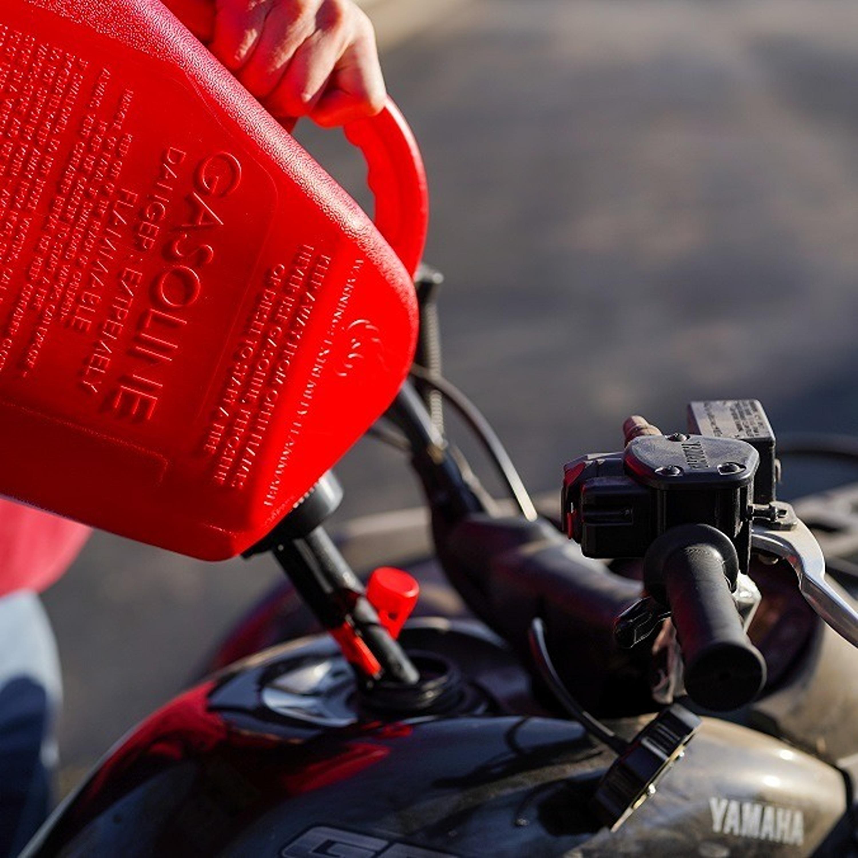 Midwest Can 5 gal Fuel Can 5010 | AutoZone