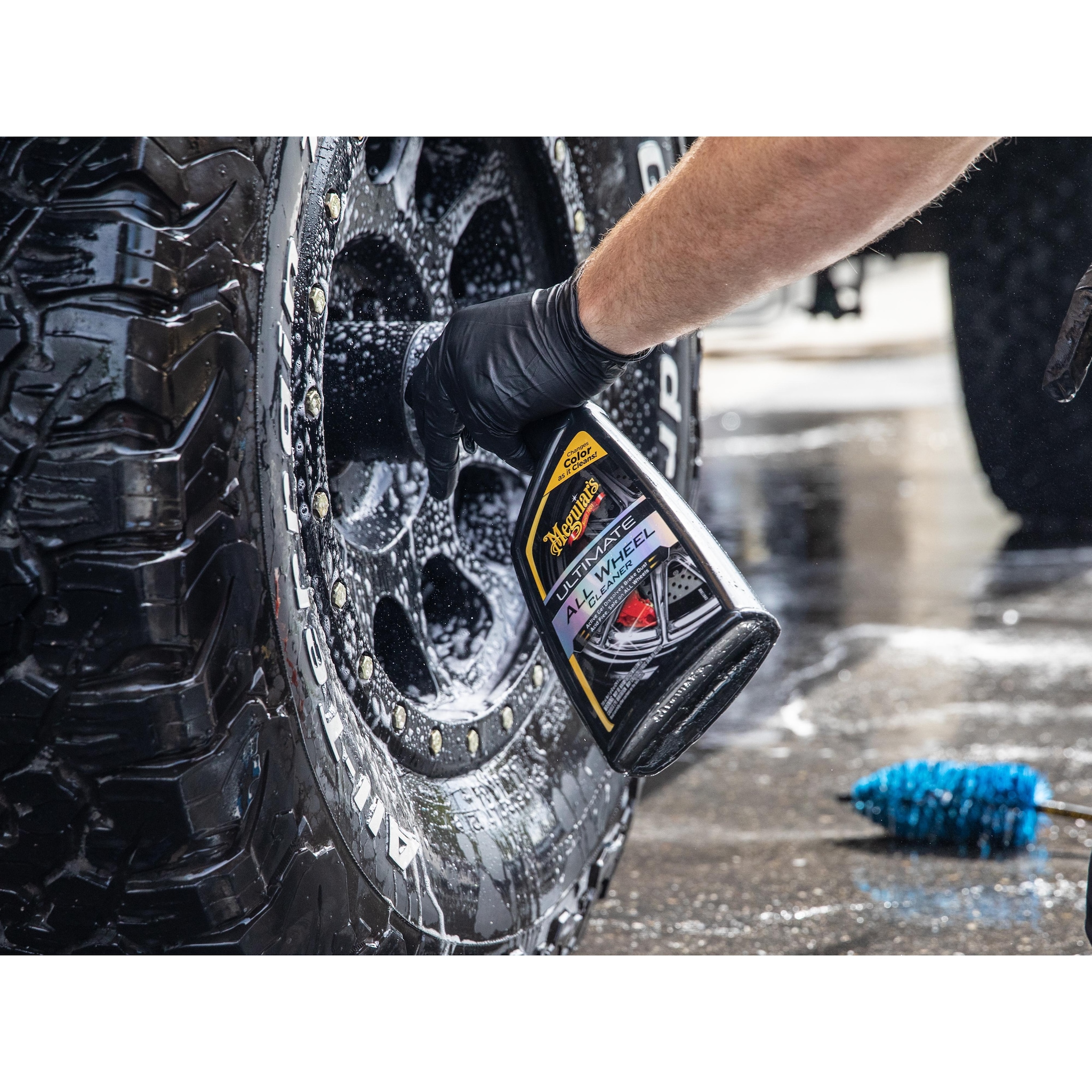 Meguiar's Ultimate All Wheel Cleaner Spray 24oz | AutoZone