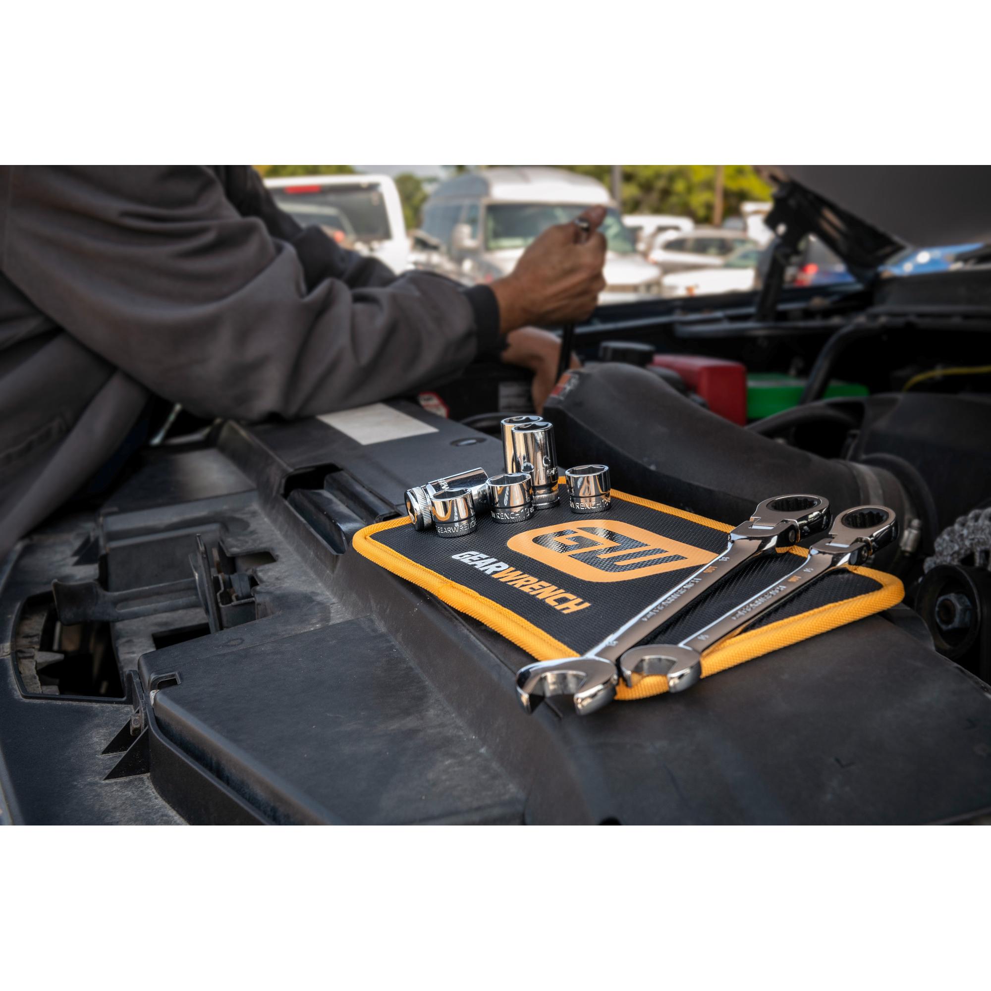 Gearwrench Shop Tool Box Tote Tray GWMAGMAT126 | AutoZone