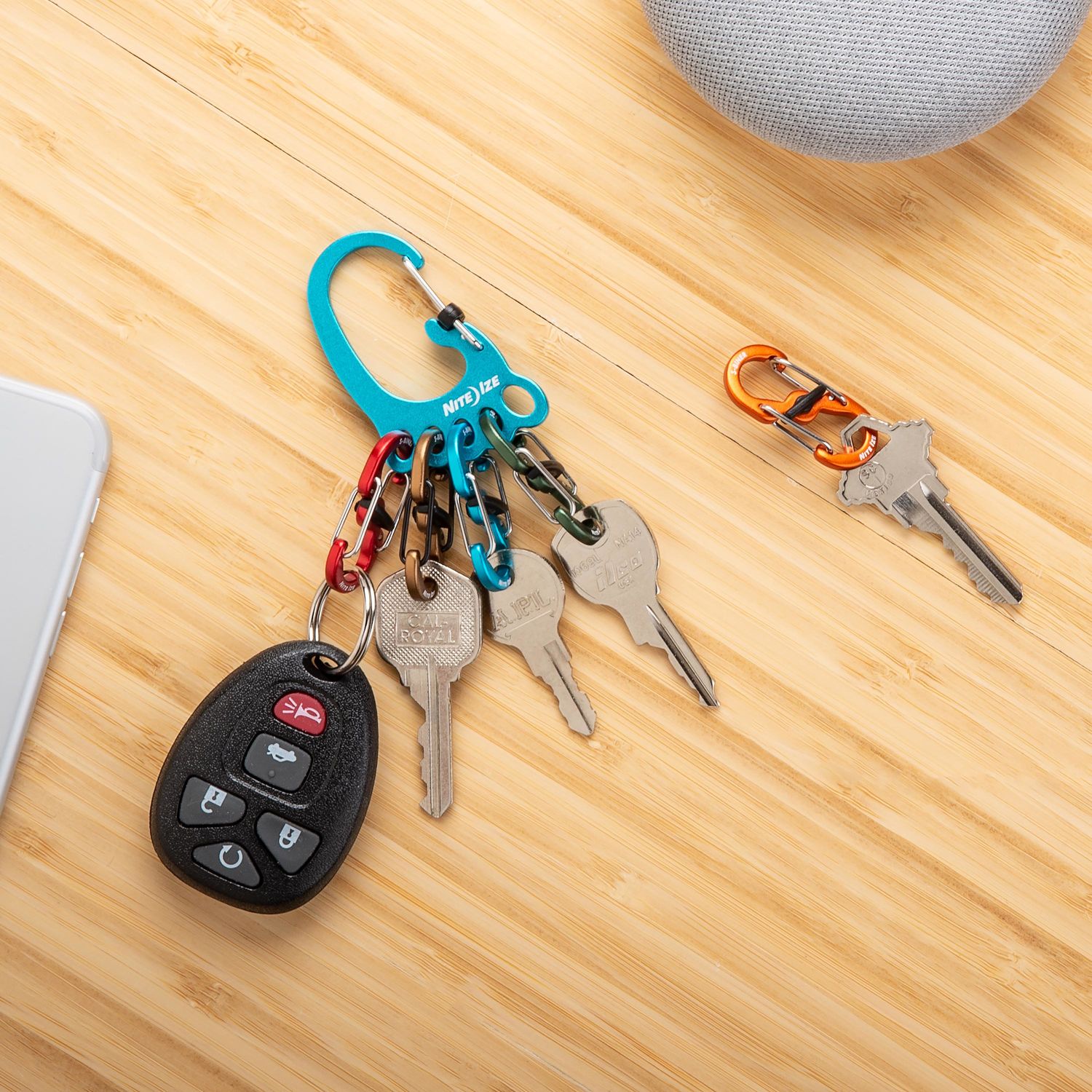 Nite Ize Blue Aluminum Bigfoot Key Rack | AutoZone