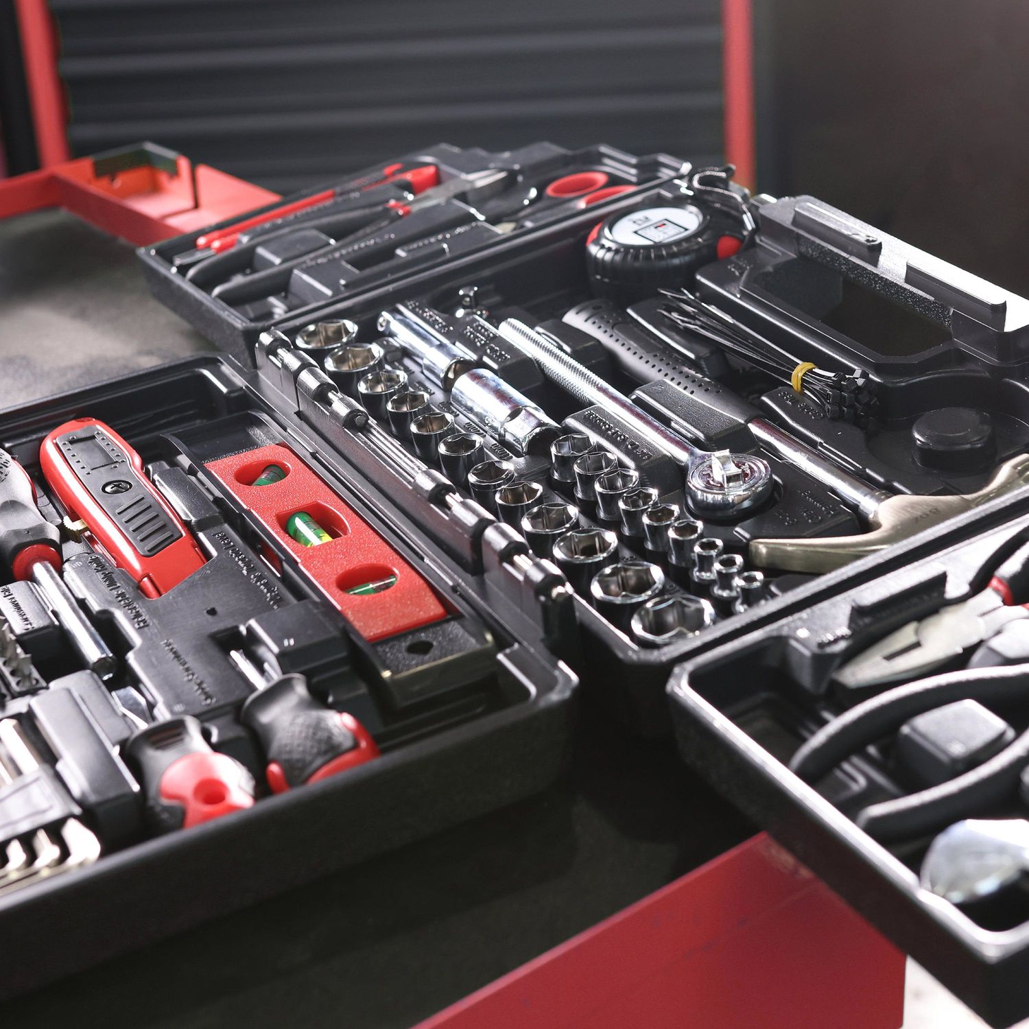 Great Neck SureBilt Multi Purpose Tool Set 118 Piece | AutoZone