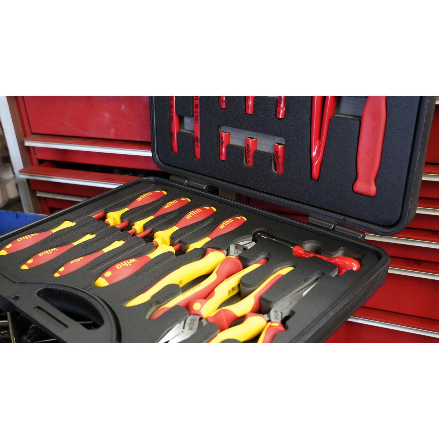 Wiha Multi-Purpose Tool Set | AutoZone