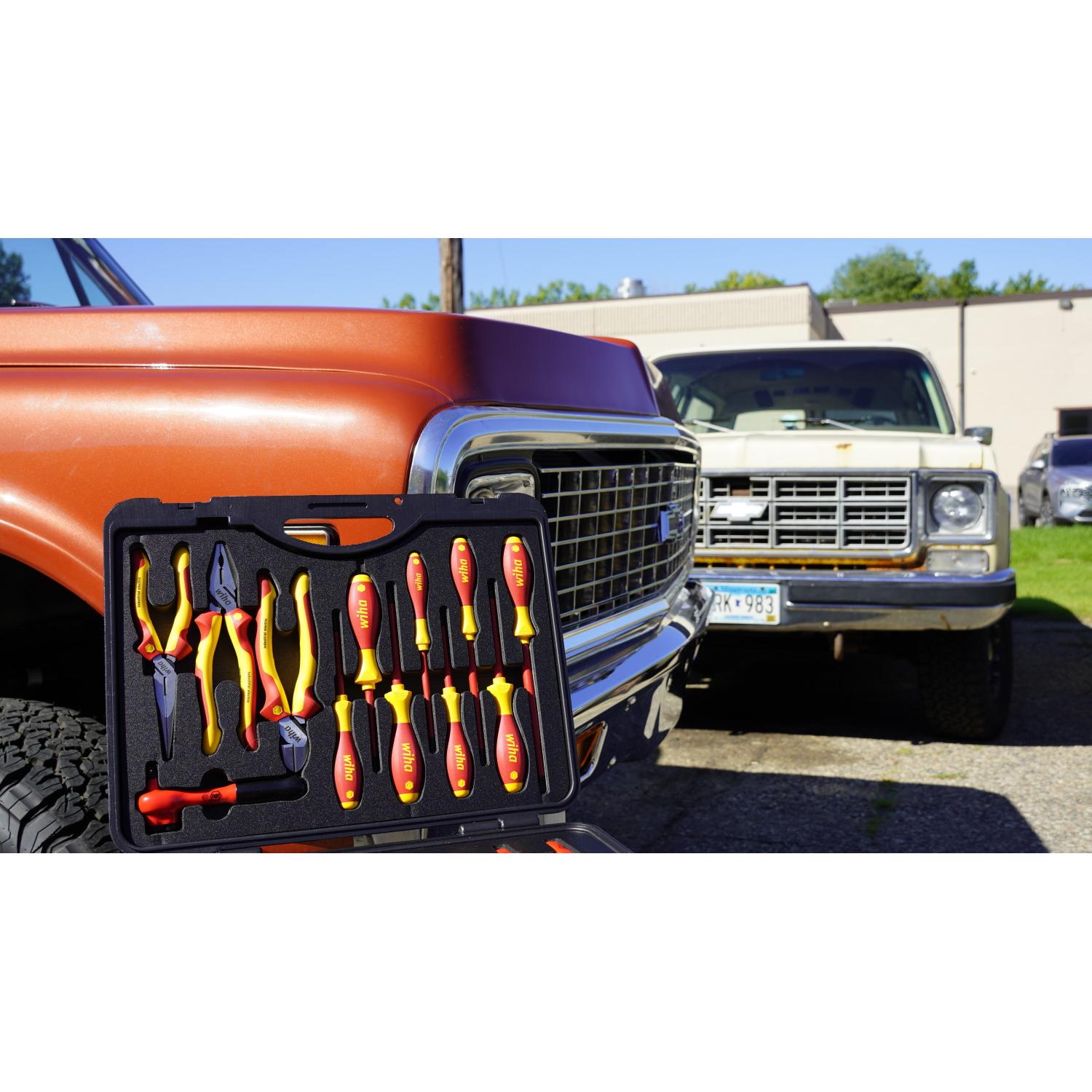 Wiha Multi-Purpose Tool Set | AutoZone
