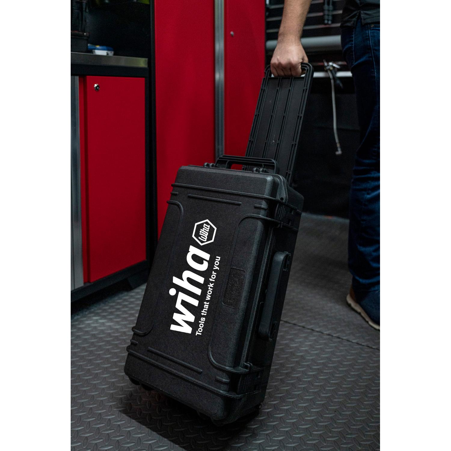 Wiha Multi-Purpose Tool Set | AutoZone