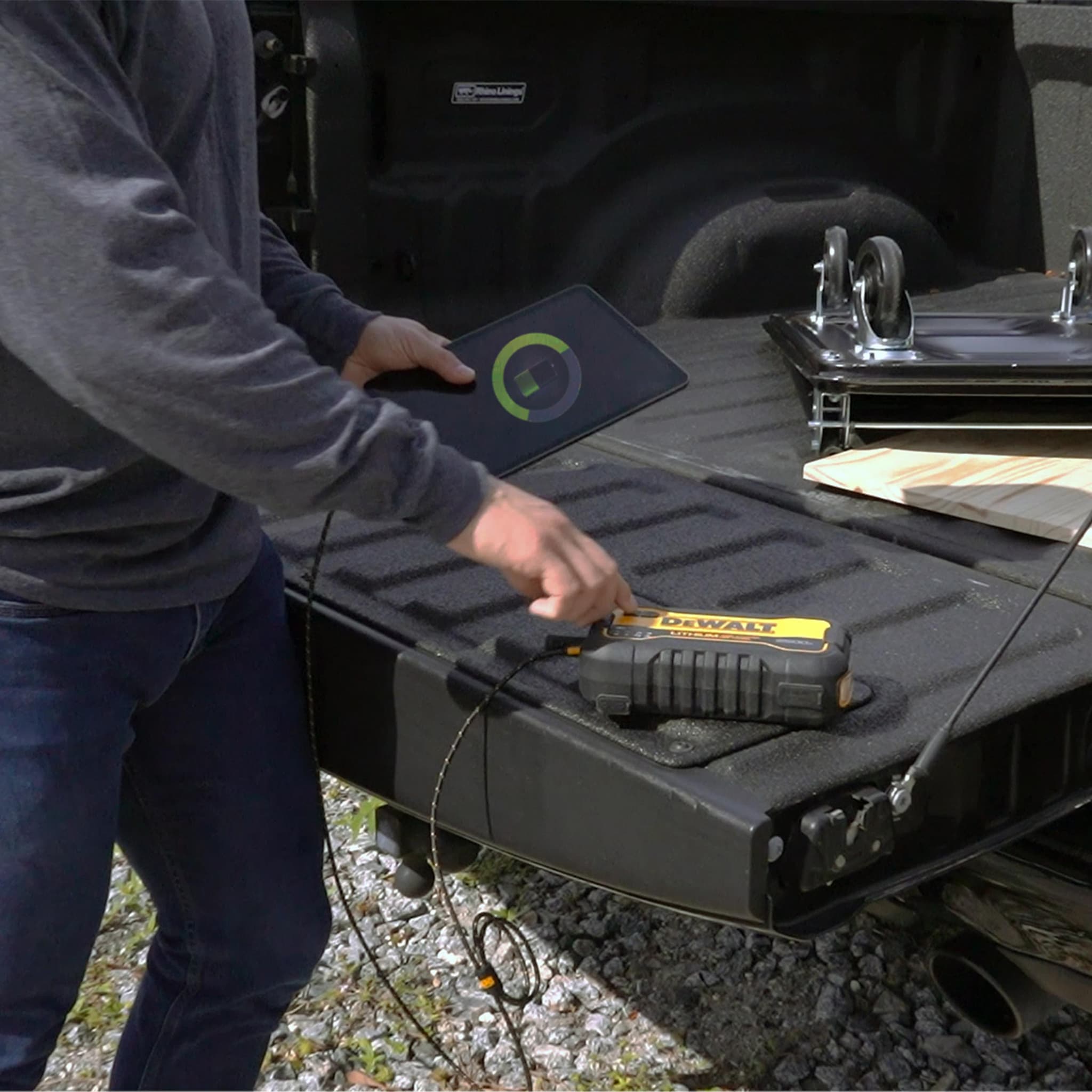 Auto Zone Jumpbox Dewalt 2500 Amp Vehicle Jump Starter | AutoZone