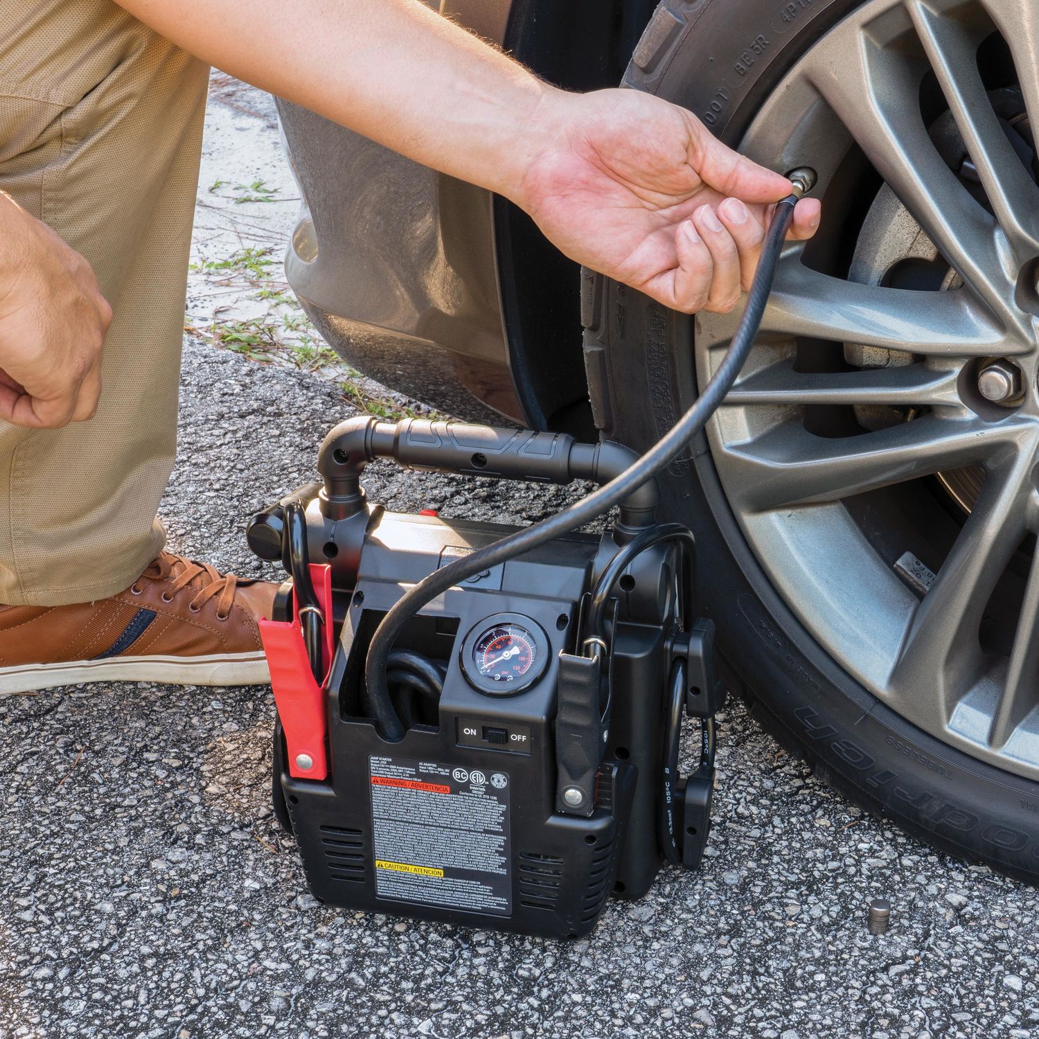 Vector Manufacturing 700 A Vehicle Jump Starter | AutoZone