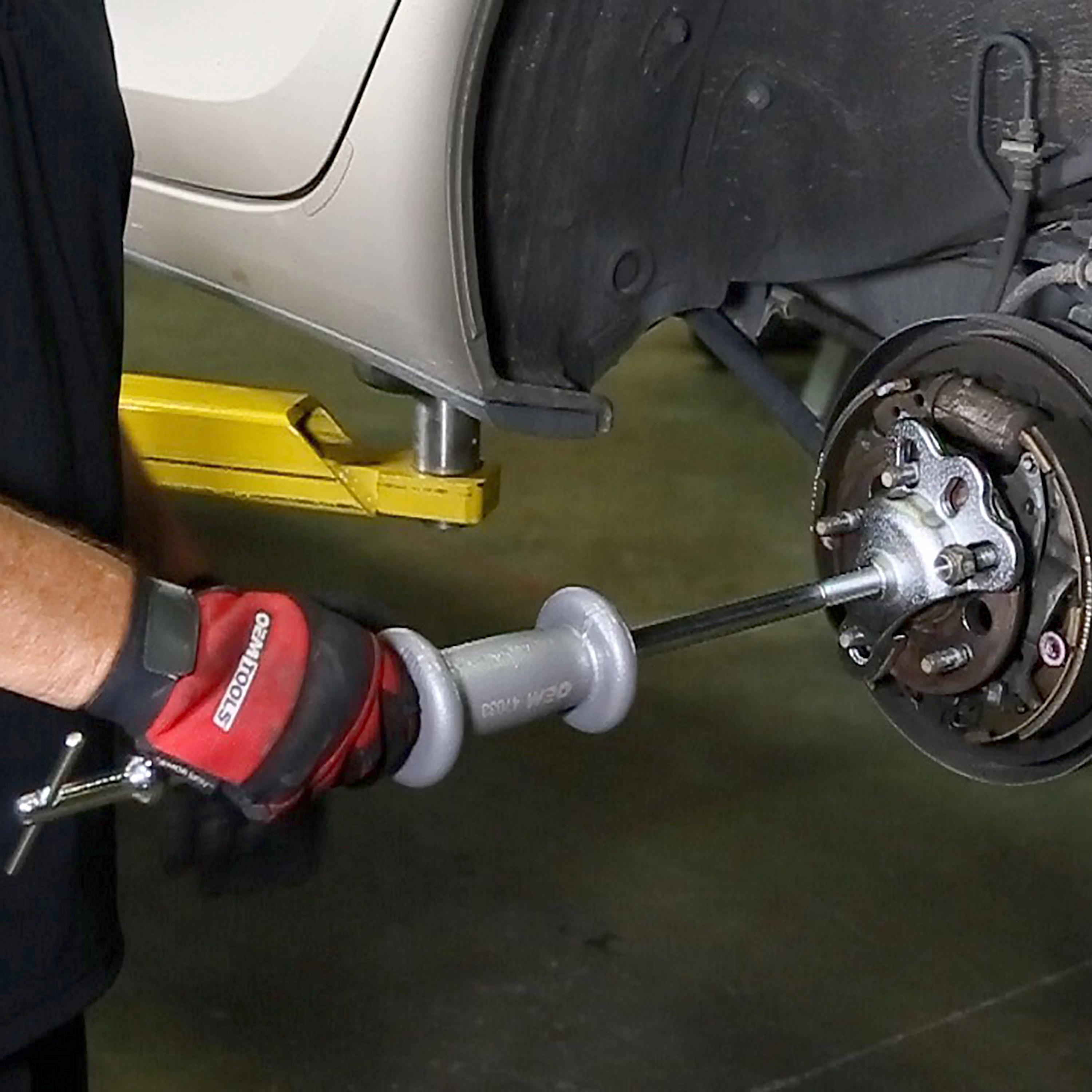OEMTOOLS Axle Puller | AutoZone