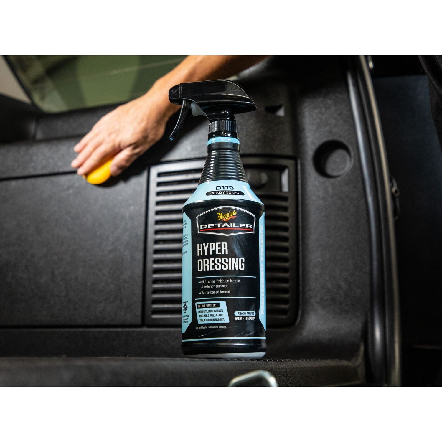 Meguiar's Detailer Pro Hyper Dressing Spray 32oz | AutoZone