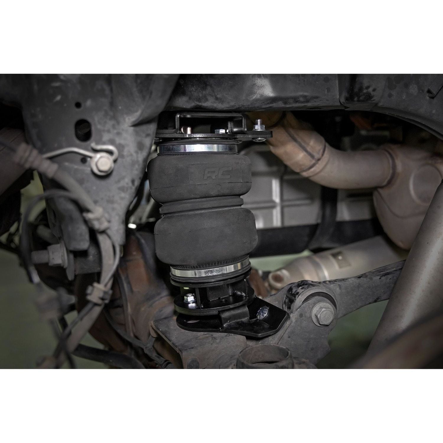 Rough Country Suspension Air Spring Kit 10035 | AutoZone