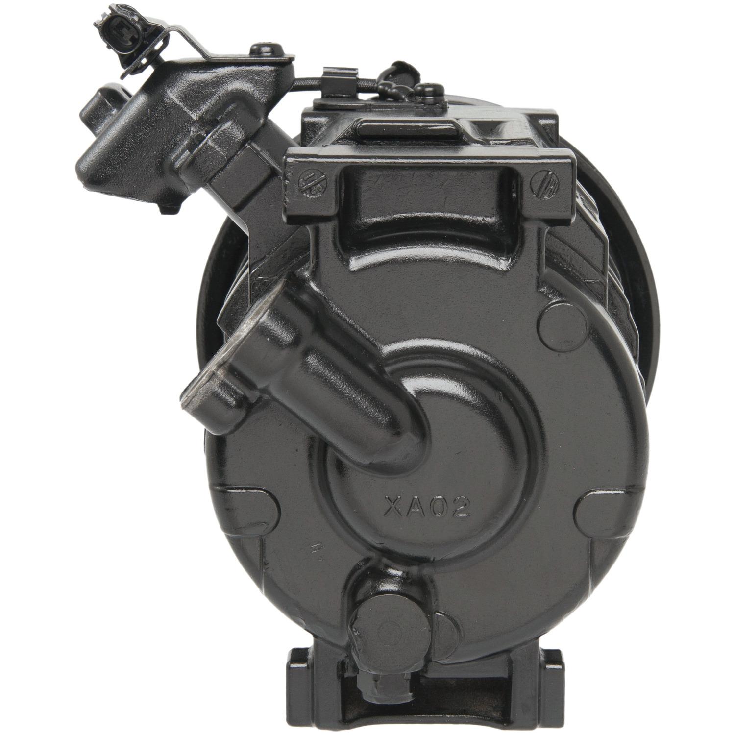 アローネ　❹ 1本　4/4 Four Seasons Remanufactured A/C Compressor With Clutch 157334